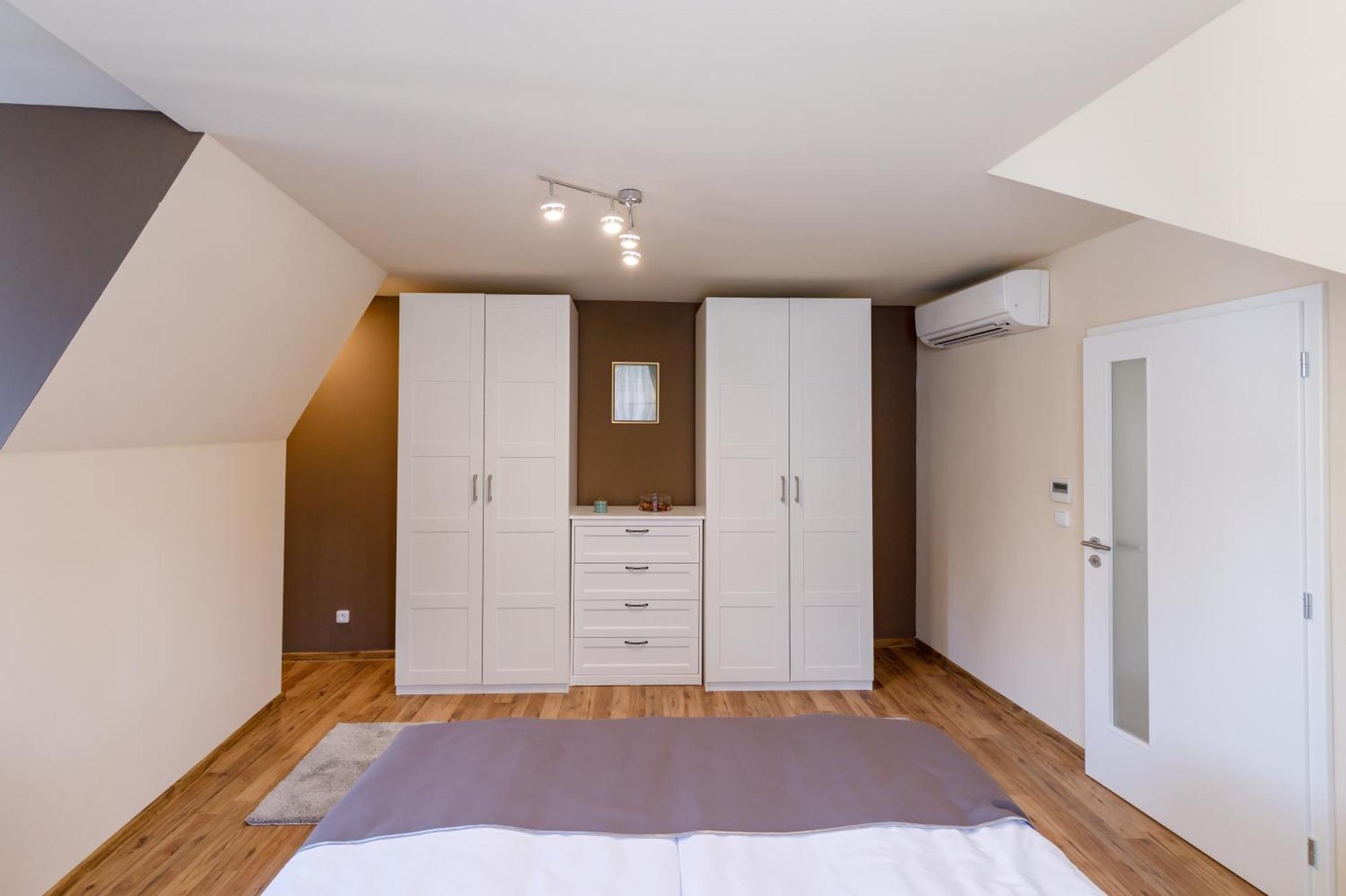 Apartments Menuet Karlovy Vary Ruang foto