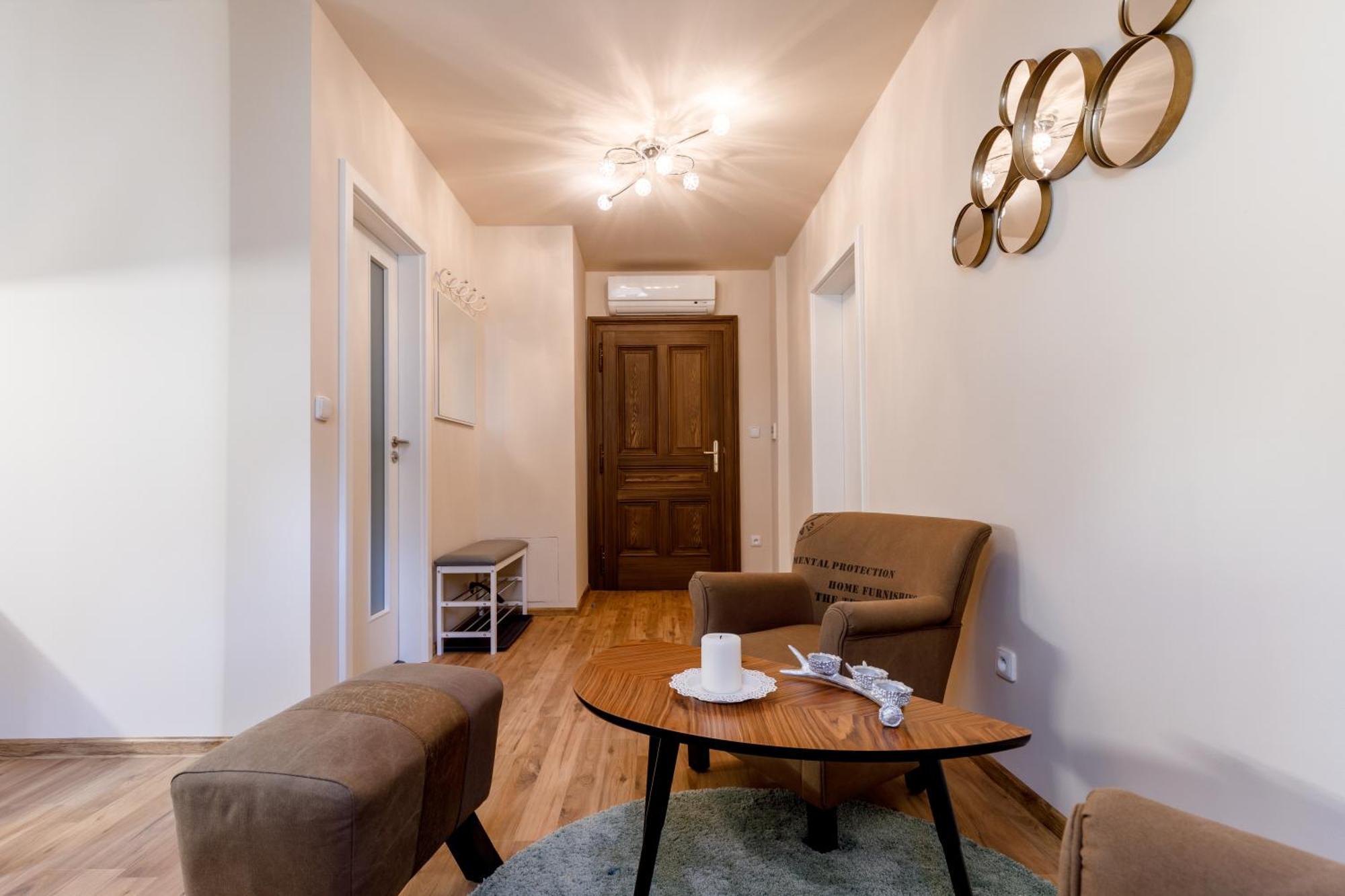 Apartments Menuet Karlovy Vary Ruang foto