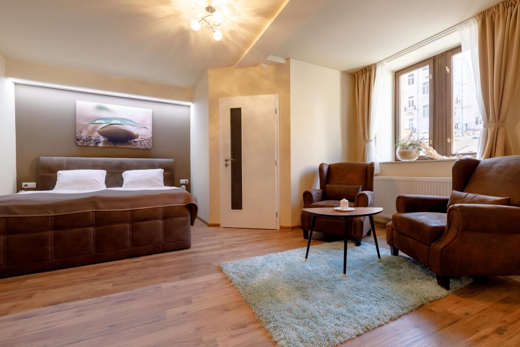 Apartments Menuet Karlovy Vary Ruang foto