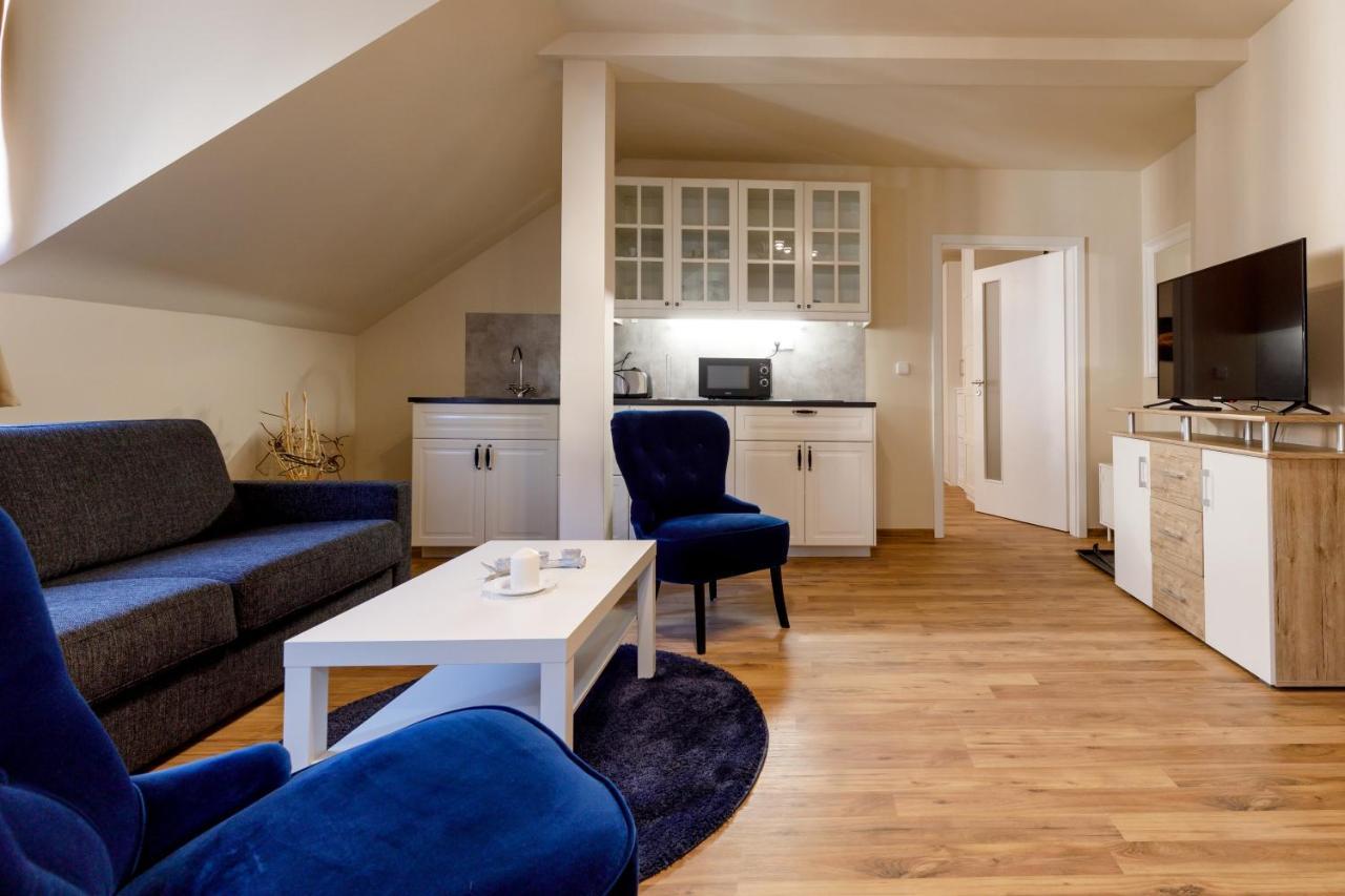 Apartments Menuet Karlovy Vary Ruang foto