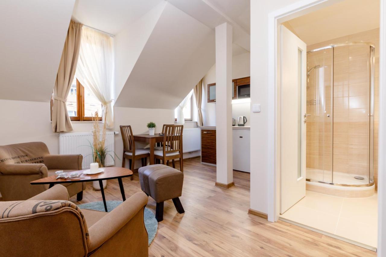 Apartments Menuet Karlovy Vary Ruang foto
